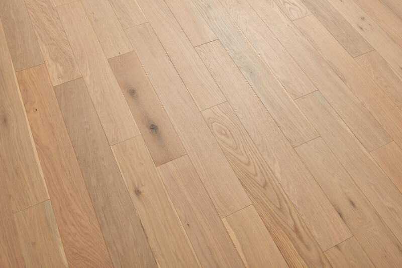 Closeup of white oak flooring 
