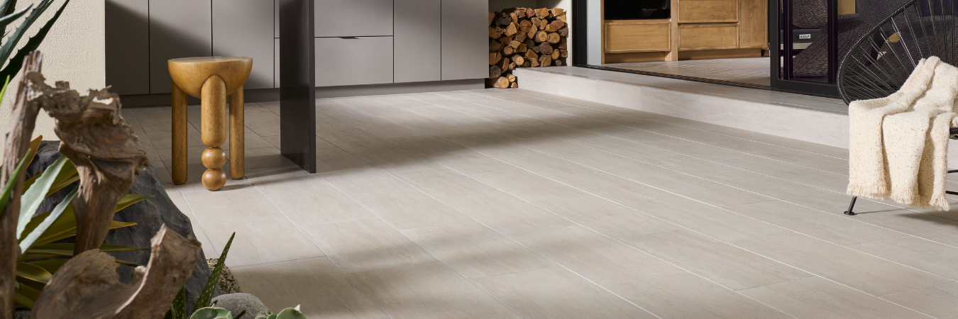 PD12406_Reflection-ROOM-English Isle