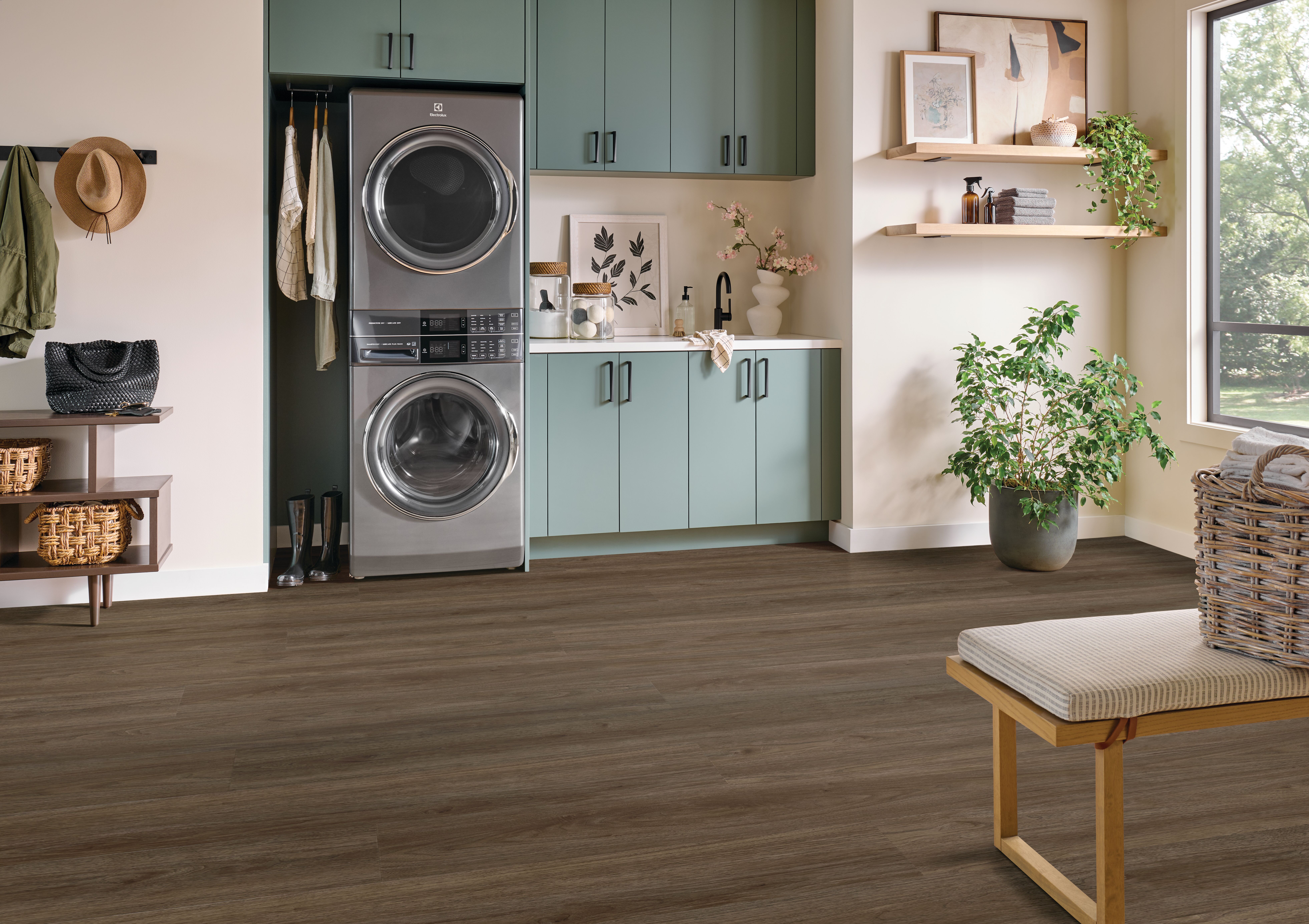 Daybreak Preferred Eventide Luxury Vinyl Plank 5RH9505