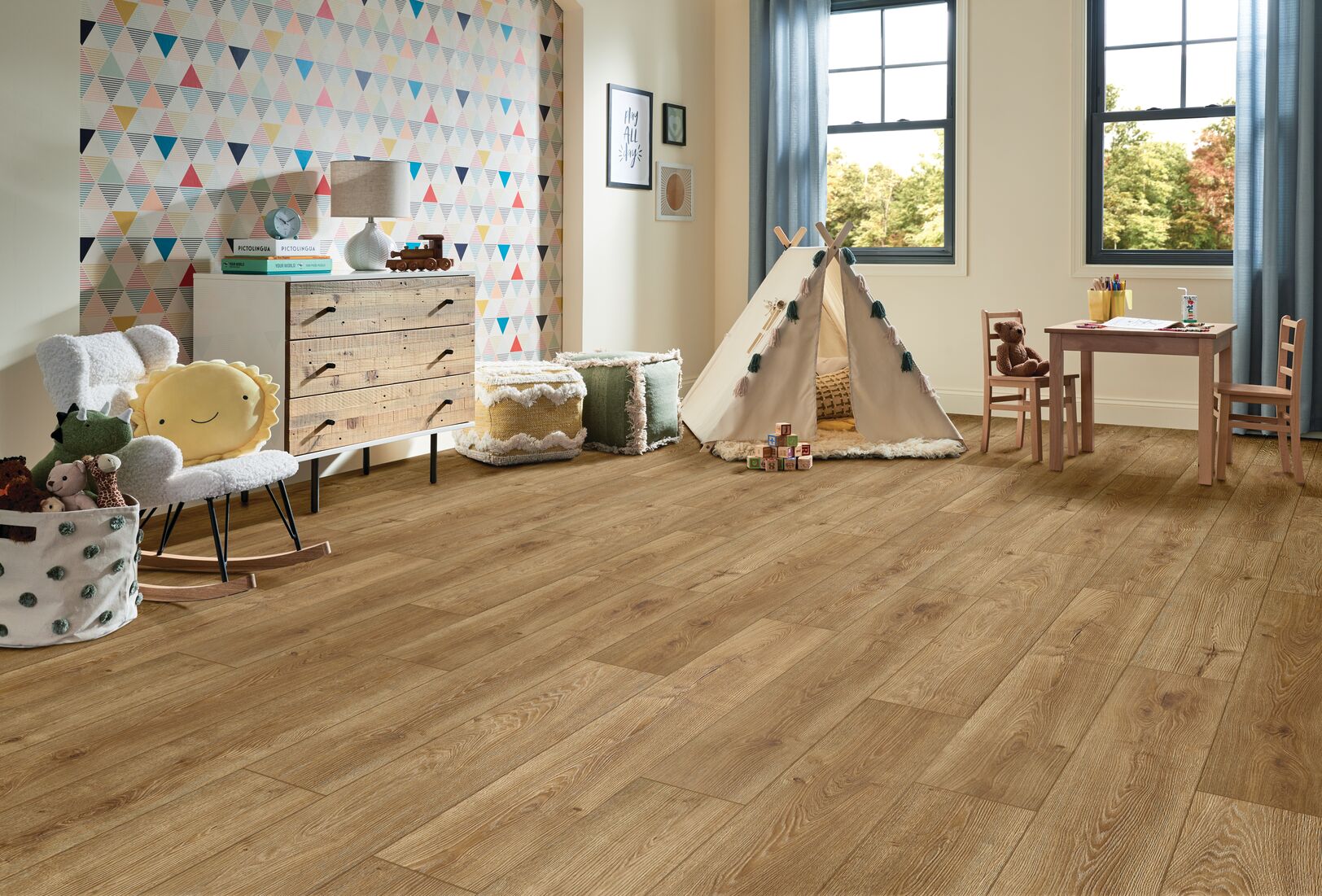 Established Style Rustic Country TimberTru DNL227OVL