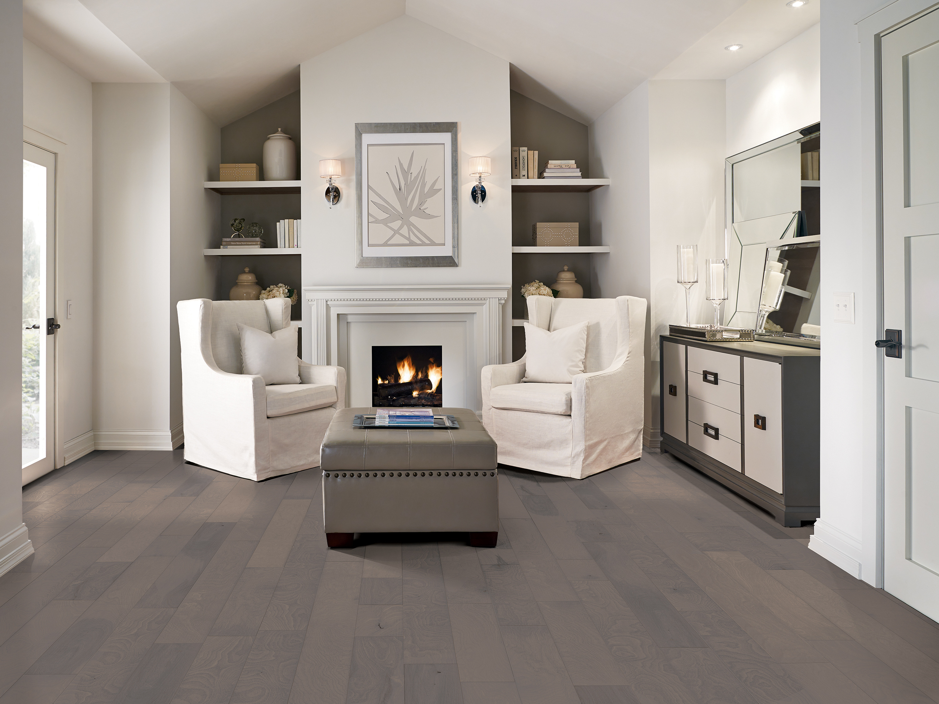 Hometown Elegance Seaside Calm Engineered Hardwood EBHE62L05WEE