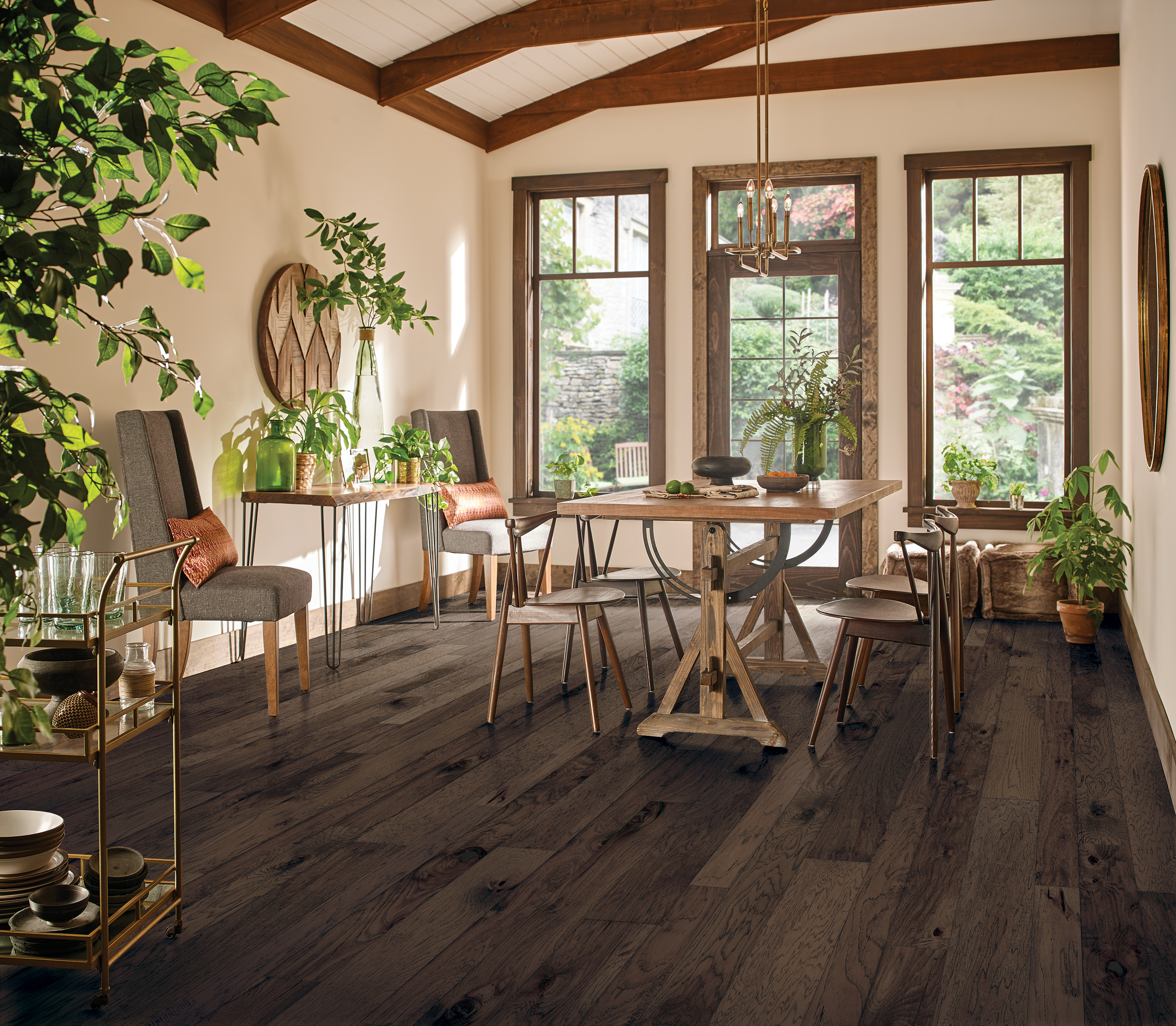 Nature's Canvas Graphic Gray Engineered Hardwood EHNCM3L05H