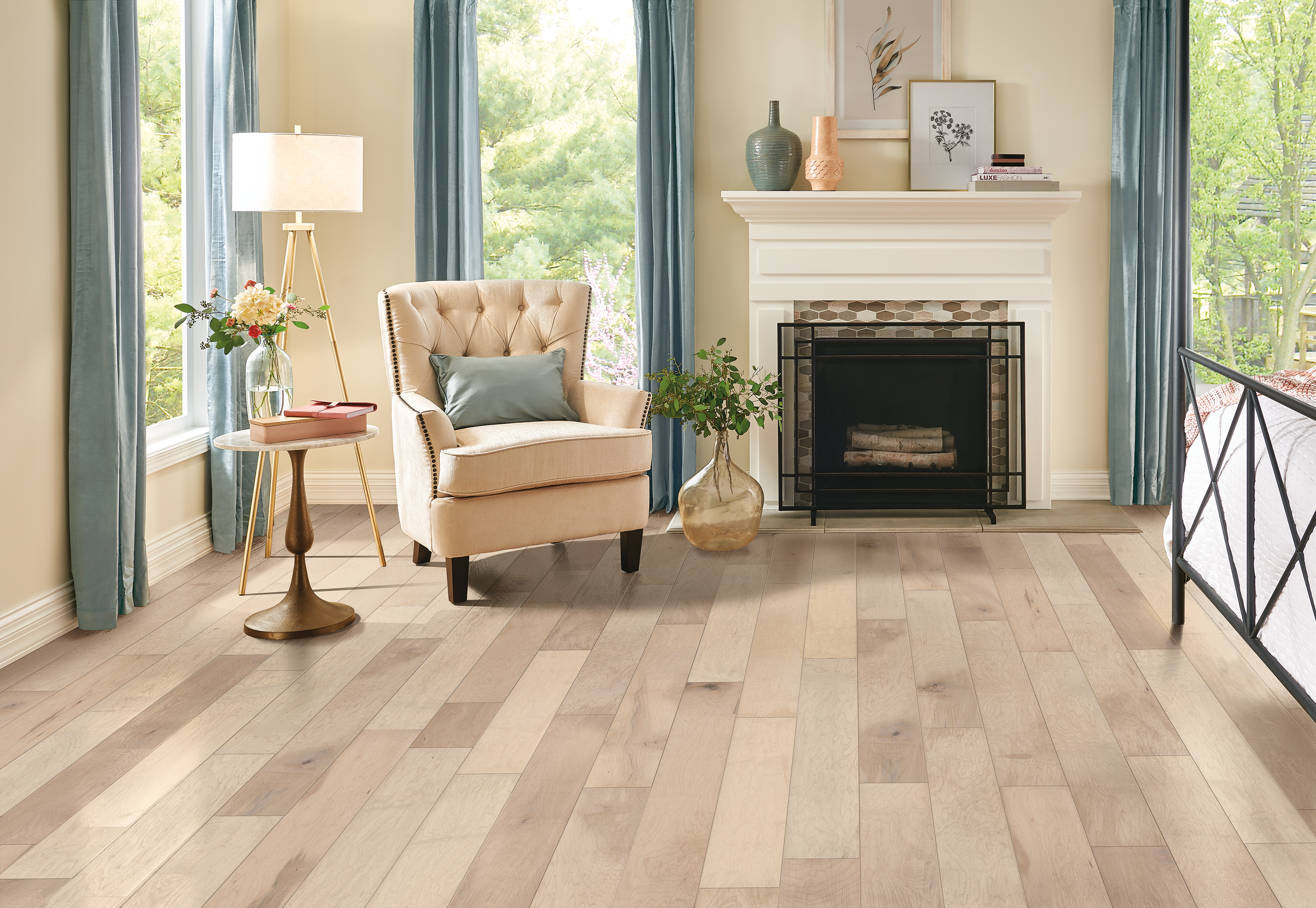 Woodland Hills Snow Owl Engineered Hardwood EMWH62L02SEE